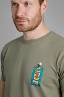 Red Brill Artist T-Shirt Khaki -Simple Closet Shop 91264