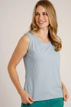 Calle Outfitter Vest Powder Blue