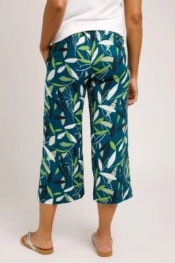 Tresco Lenzing EcoVero™ Cropped Trousers Deep Sea Blue -Simple Closet Shop 96053