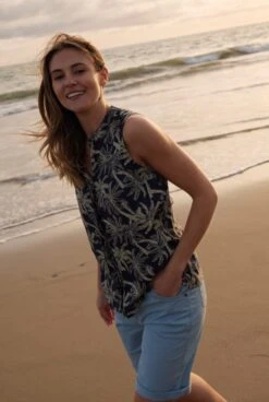 Carmen Organic Stretch Shorts Faded Denim