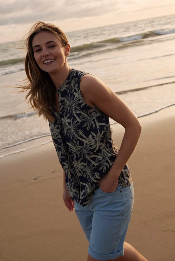 Carmen Organic Stretch Shorts Faded Denim 1 Carmen Organic Stretch Shorts Faded Denim