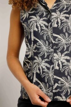 Loren Lenzing EcoVero™ Sleeveless Shirt Midnight -Simple Closet Shop 96694